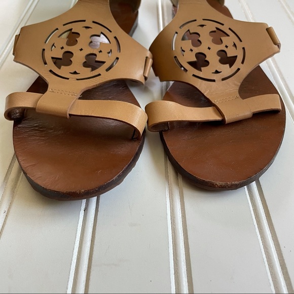 Tory Burch Tan Leather Zoey Logo Flat Sandal - Picture 3 of 6